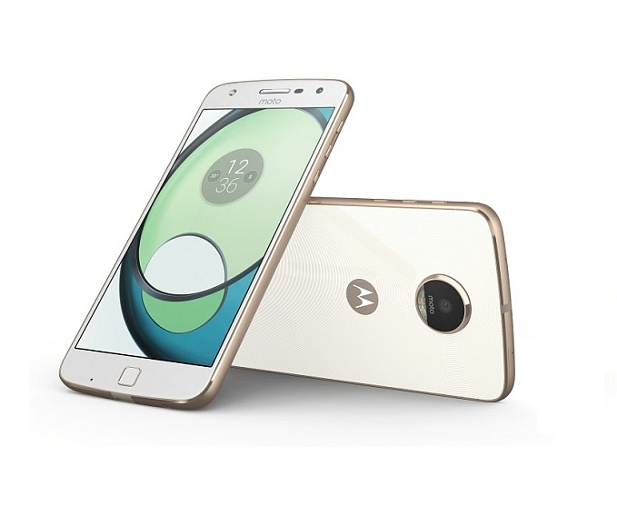 Motorola Moto Z Play Smartphone with 3GB RAM, 32GB Internal Memory and 4G LTE Connectivity